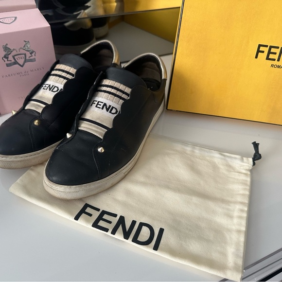 Fendi - Picture 7 of 15